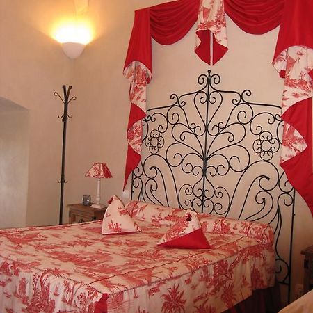 L'Echo Et L'Abbaye Acomodação com café da manhã La Chaise-Dieu Quarto foto