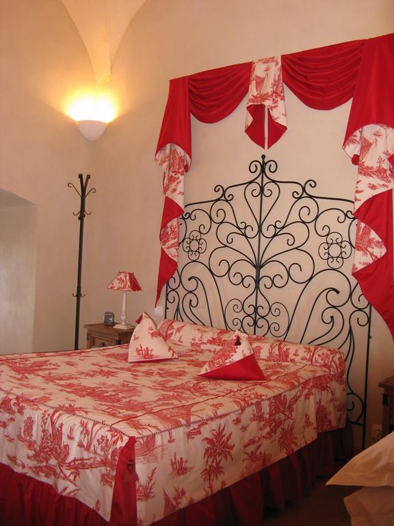 L'Echo Et L'Abbaye Acomodação com café da manhã La Chaise-Dieu Quarto foto