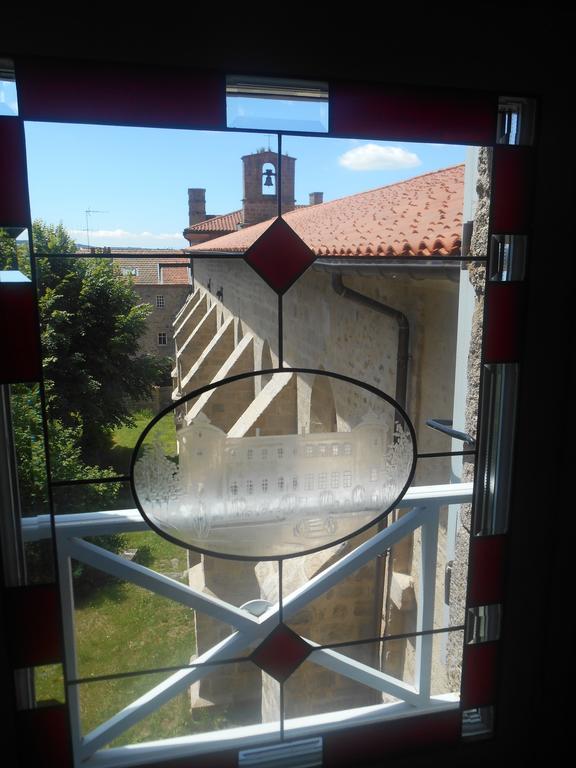 L'Echo Et L'Abbaye Acomodação com café da manhã La Chaise-Dieu Quarto foto